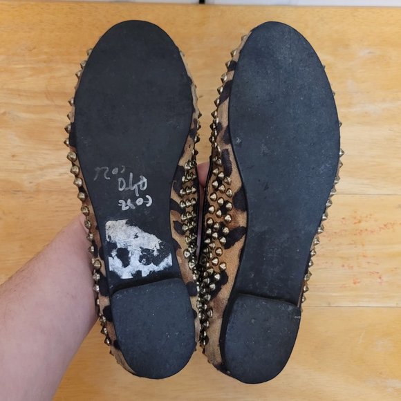 Steve Madden Leopard Print Brass Stud Flats - Picture 8 of 11